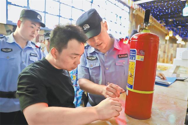 清涧县公安局：排查隐患风险 筑牢安全防线