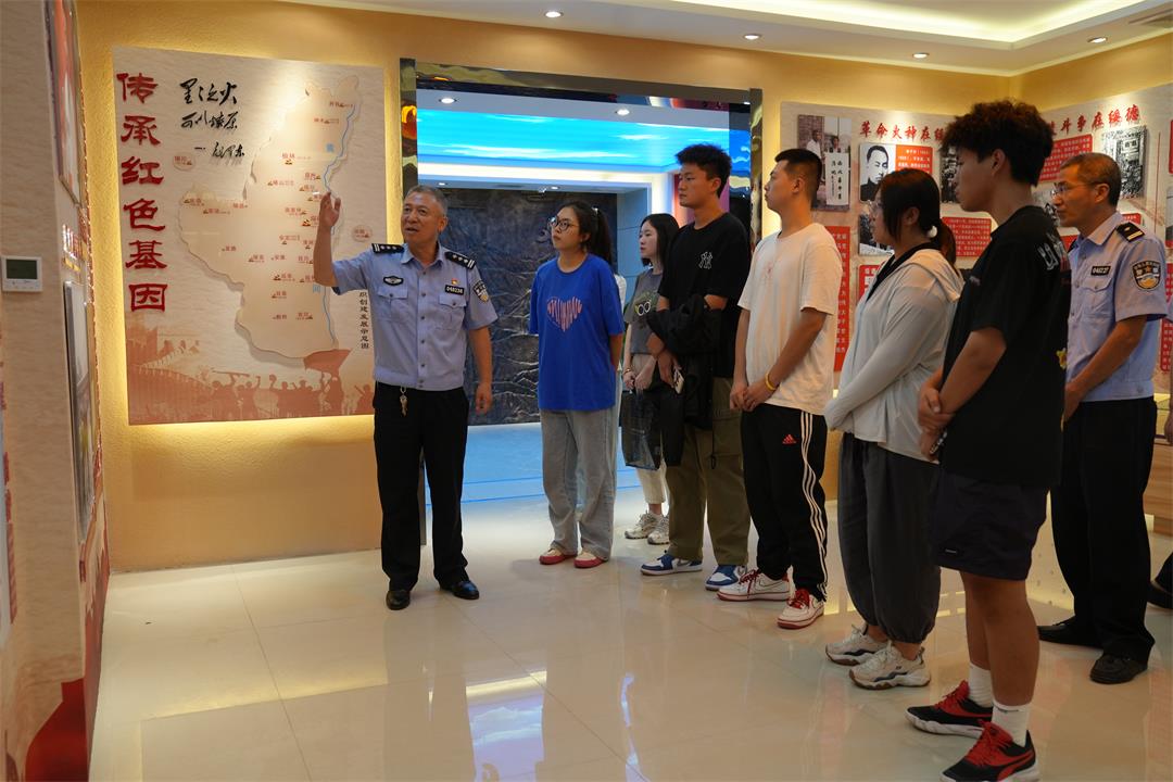 绥德县公安局召开2023年度民辅警子女高考升学座谈会 绥德县公安局召开2023年度民辅警子女高考升学座谈会