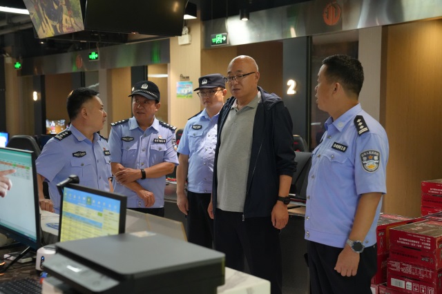 赵永利深入绥德督导检查夏季治安打击整治集中夜查夜巡行动
