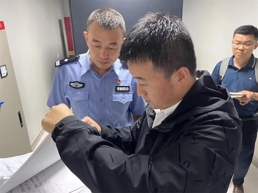 绥德县公安局网络安全保卫大队开展网络安全检查