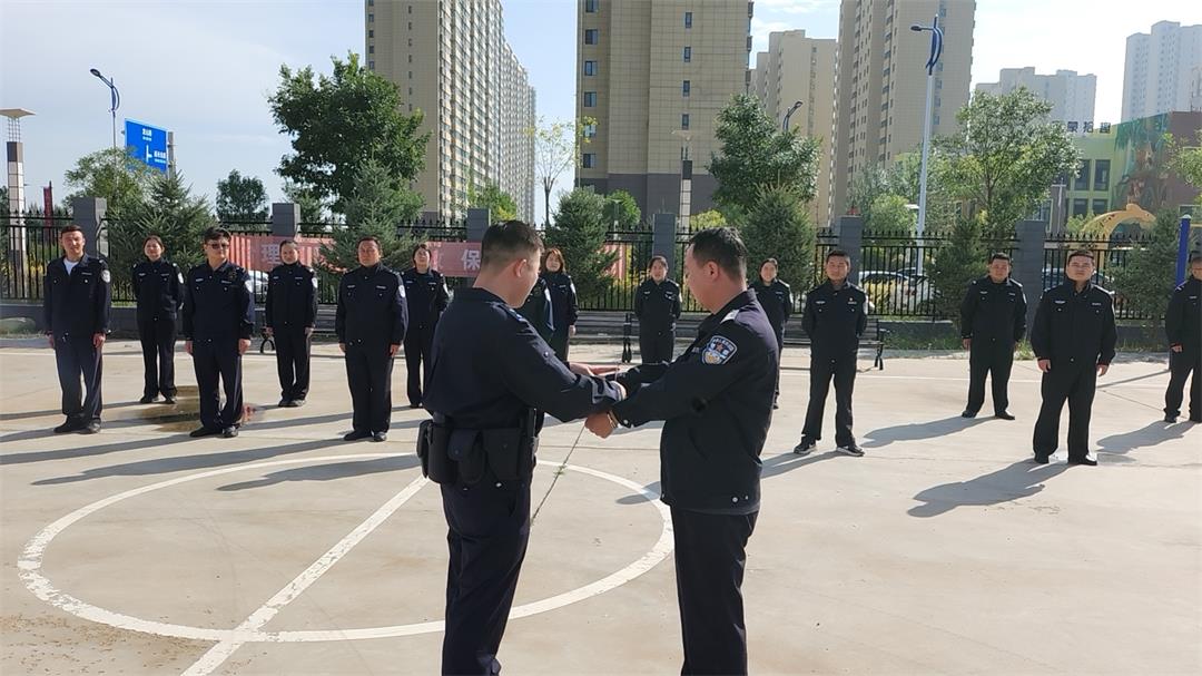 靖边公安东郊派出所开展警务实战大练兵活动