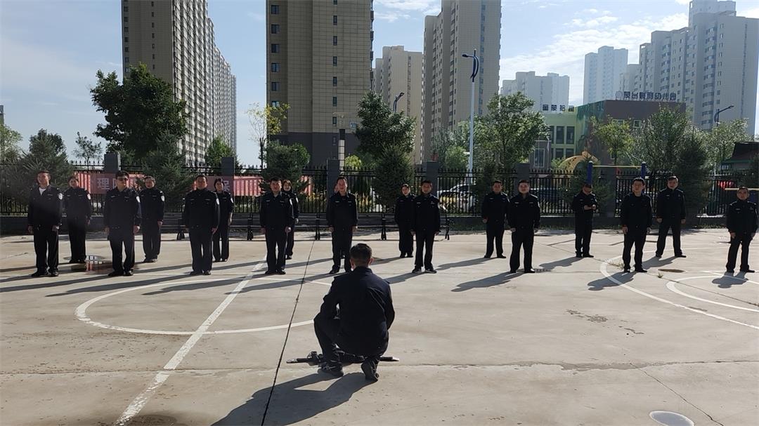 靖边公安东郊派出所开展警务实战大练兵活动