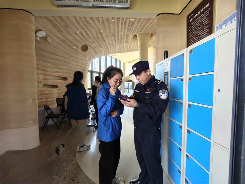 良辰美景 靖边公安为您守护 良辰美景 靖边公安为您守护