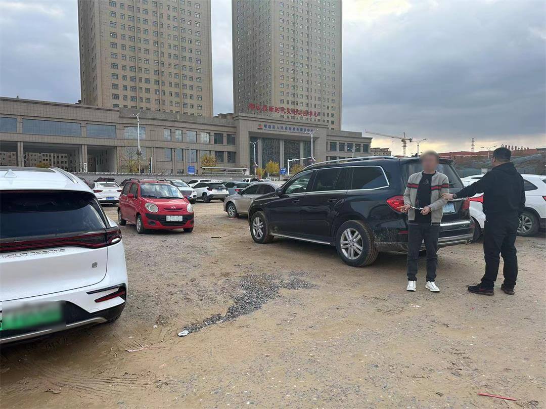 靖边警方破获跨区域系列盗窃车内财物案