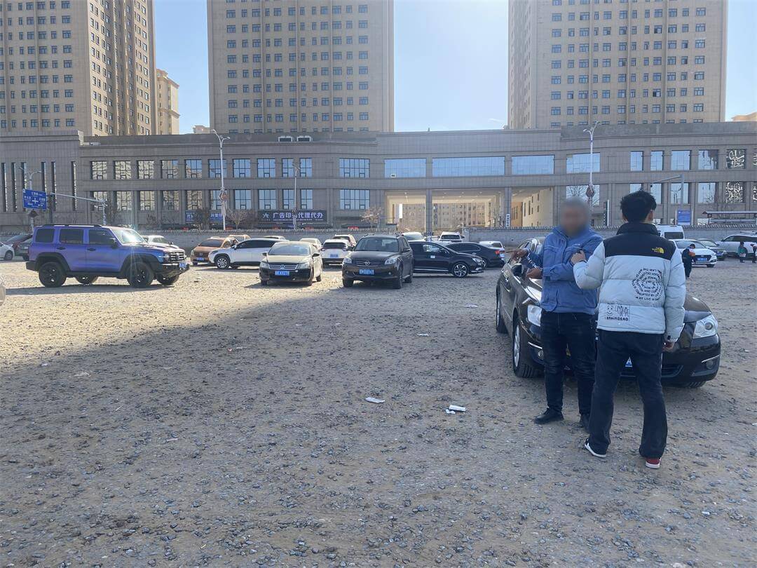 靖边警方破获跨区域系列盗窃车内财物案