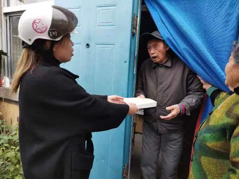 榆阳区鼓楼街道鸳鸯湖社区：“三学课堂”促进主题教育走深走实