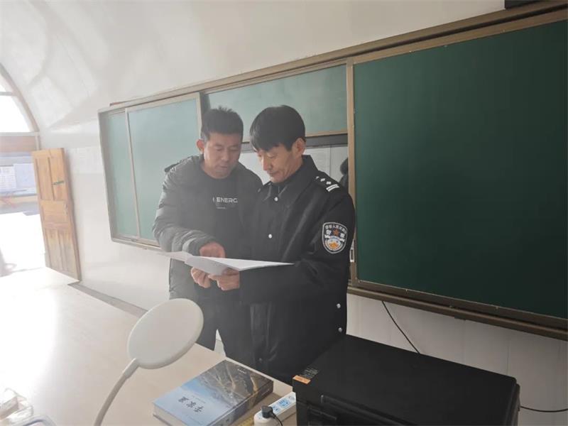 清涧县公安局开展寨沟遗址安全巡查工作