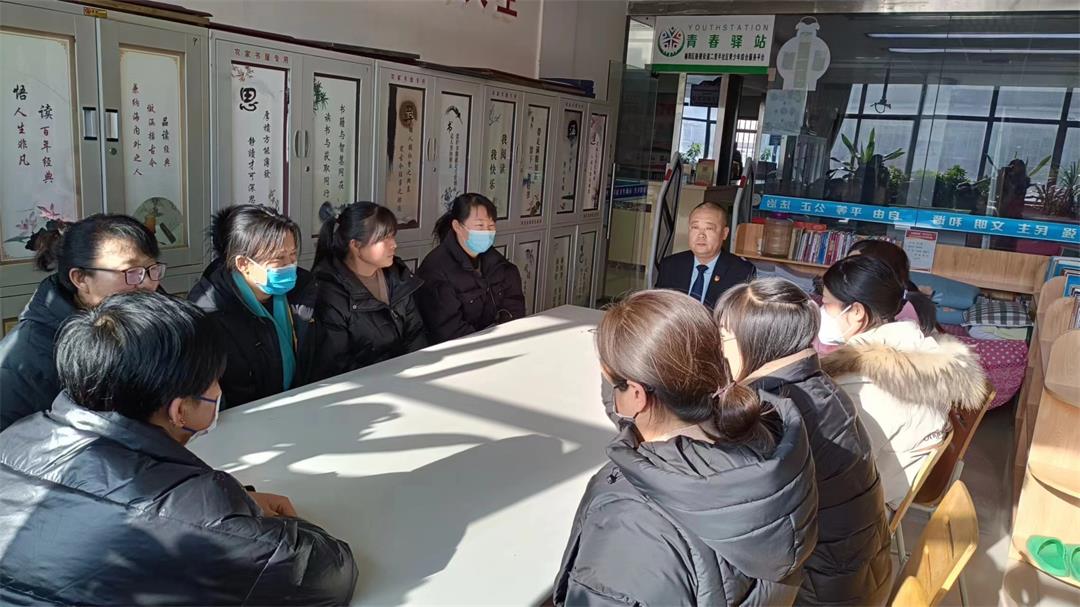 榆阳区鼓楼街道二里半社区：人大代表听民意解民忧