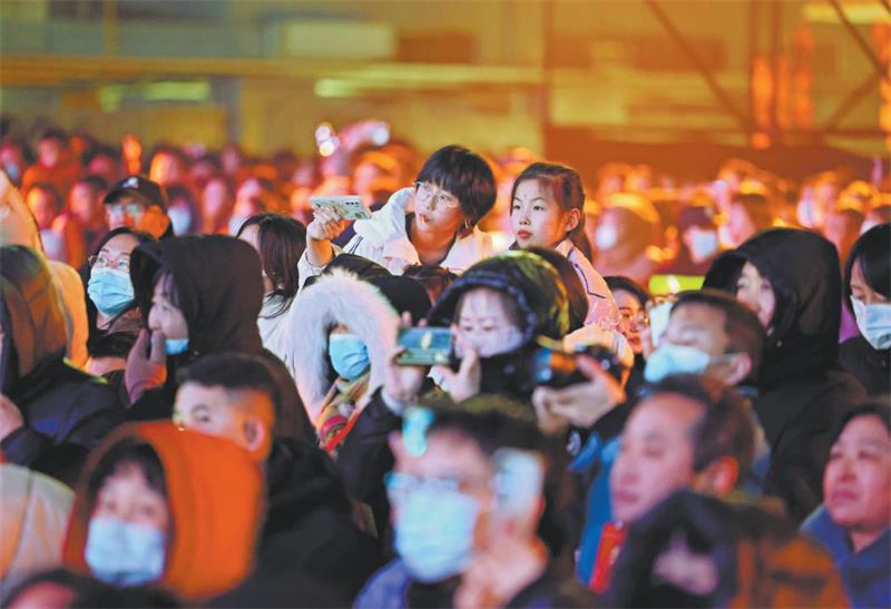 “陕北榆林过大年”我市各地分会场系列活动分别启动 “陕北榆林过大年”我市各地分会场系列活动分别启动