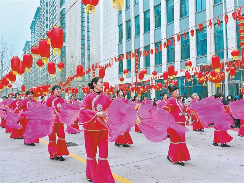 榆阳区明珠路街道办举办新春邻里集市