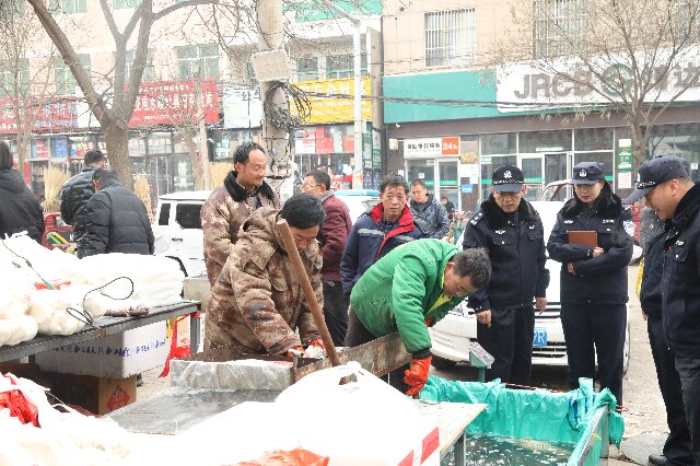 靖边公安： 用心用情守护好浓浓年味