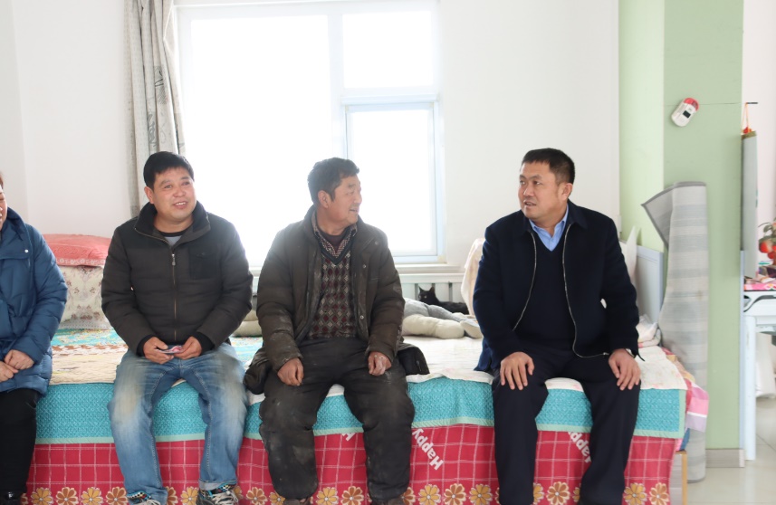 靖边公安: 用心用情守护好浓浓年味