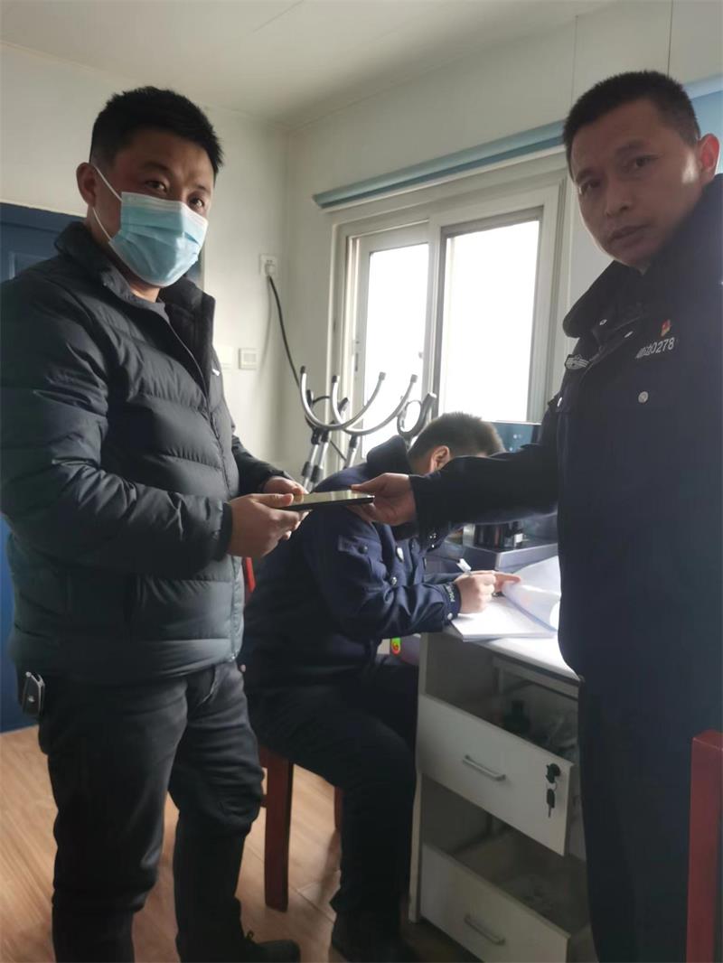 春节我在岗｜靖边公安：“群众安 便是年!”又一波春节期间暖心警事来袭……