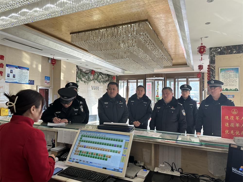 靖边县公安局开展冬春社会治安巡查宣防集中统一行动