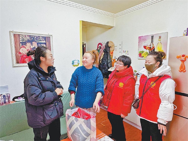 定边县提升“五级五长”干劲更好服务群众