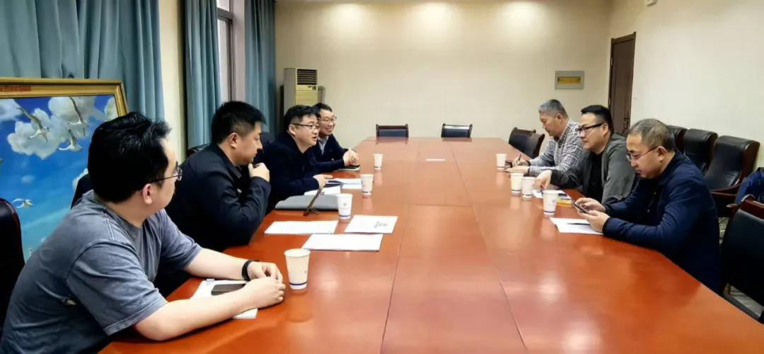 3月13日下午,榆林中能文化创意产业园管理有限公司与西安邮电大学经济与管理学院举行合作座谈会