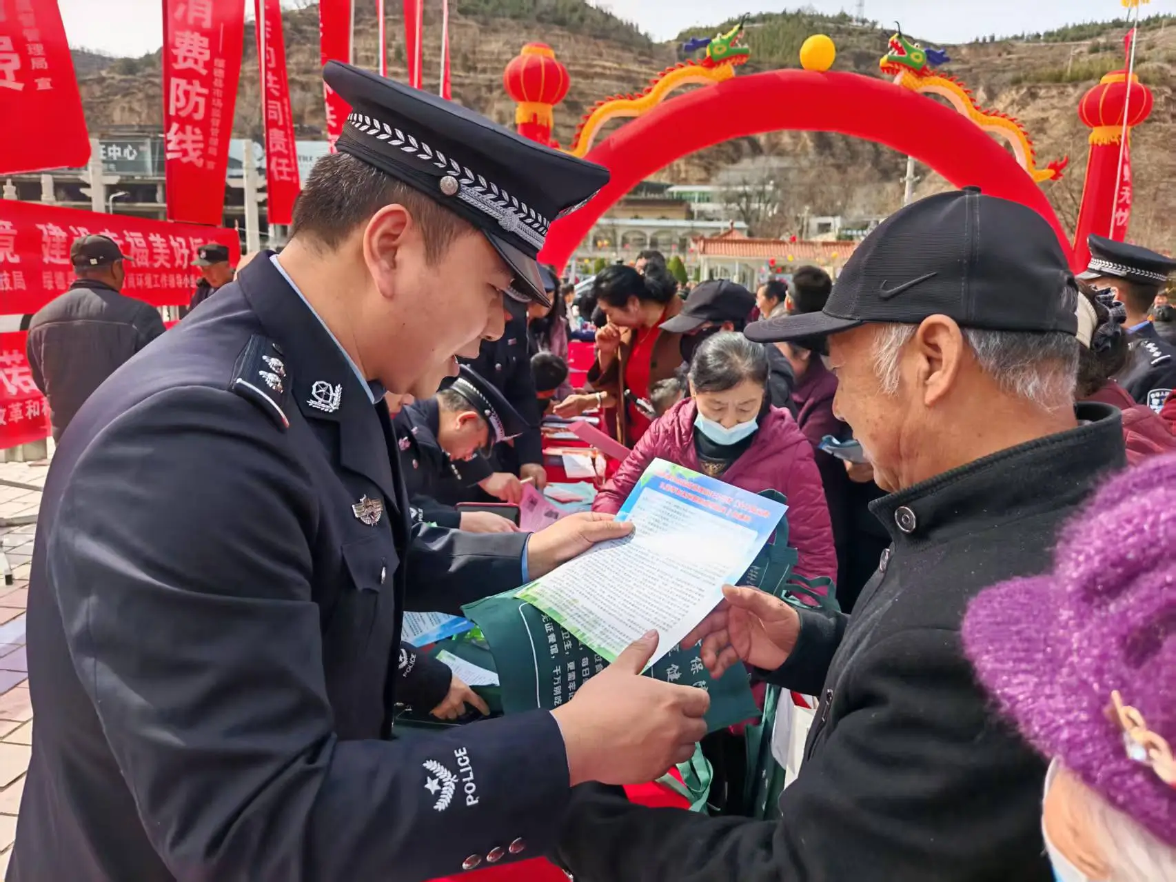 3月15日，绥德县“3·15”国际消费者权益日宣传活动