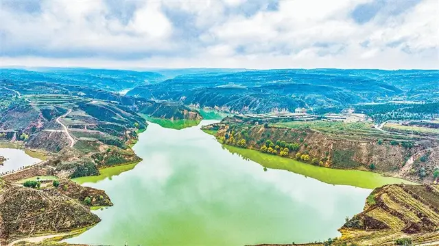 筑牢生态屏障、修复河湖肌理、赋能城乡共生，横山区——生态蝶变绘新卷　绿色发展谱华章