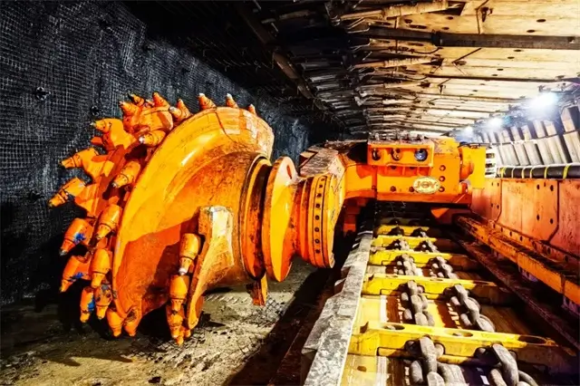 神木柠条塔矿业公司首套远距离供液系统