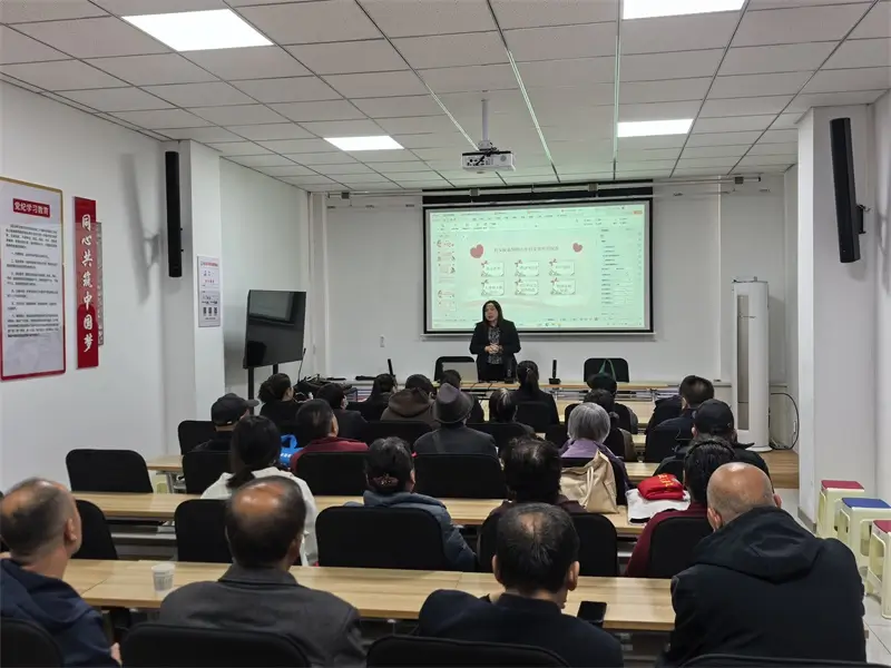 芹涧路社区联合榆林市司法局开展“法治宣传零距离 共建共治促和谐” 主题实践活动