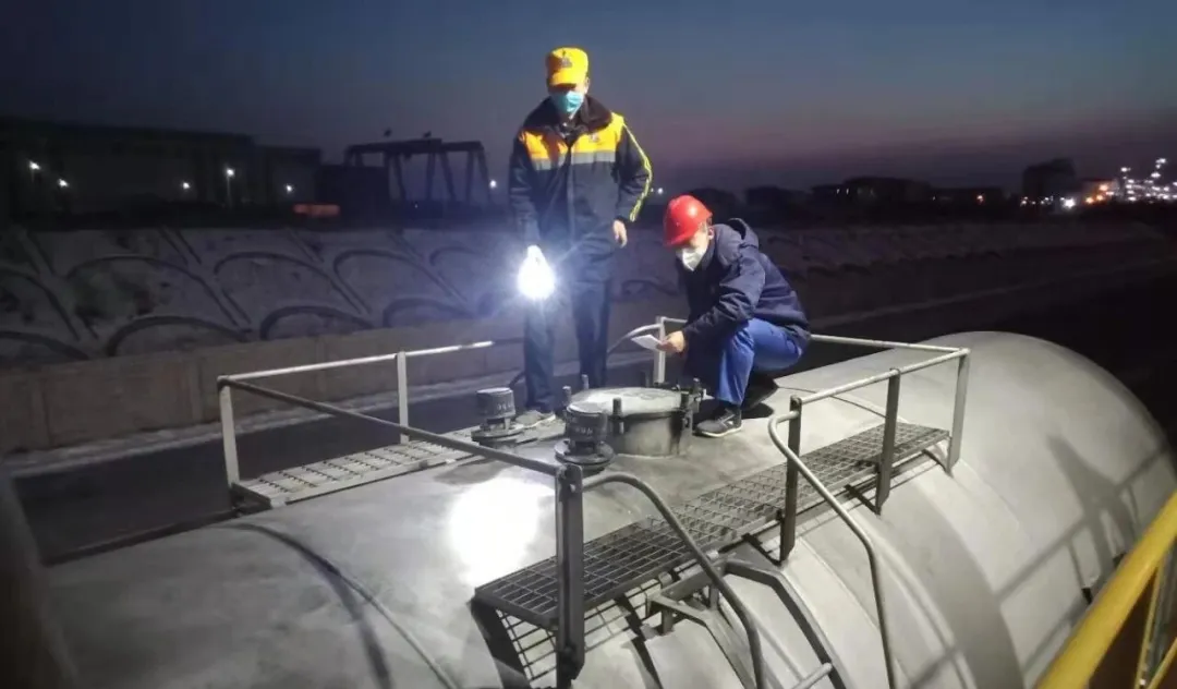 抢抓发运高峰 彰显担当作为