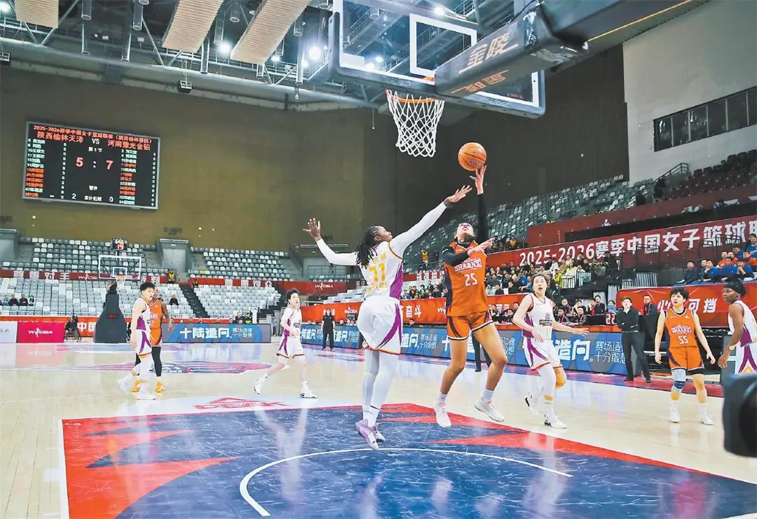 图为比赛现场。记者杨彬摄