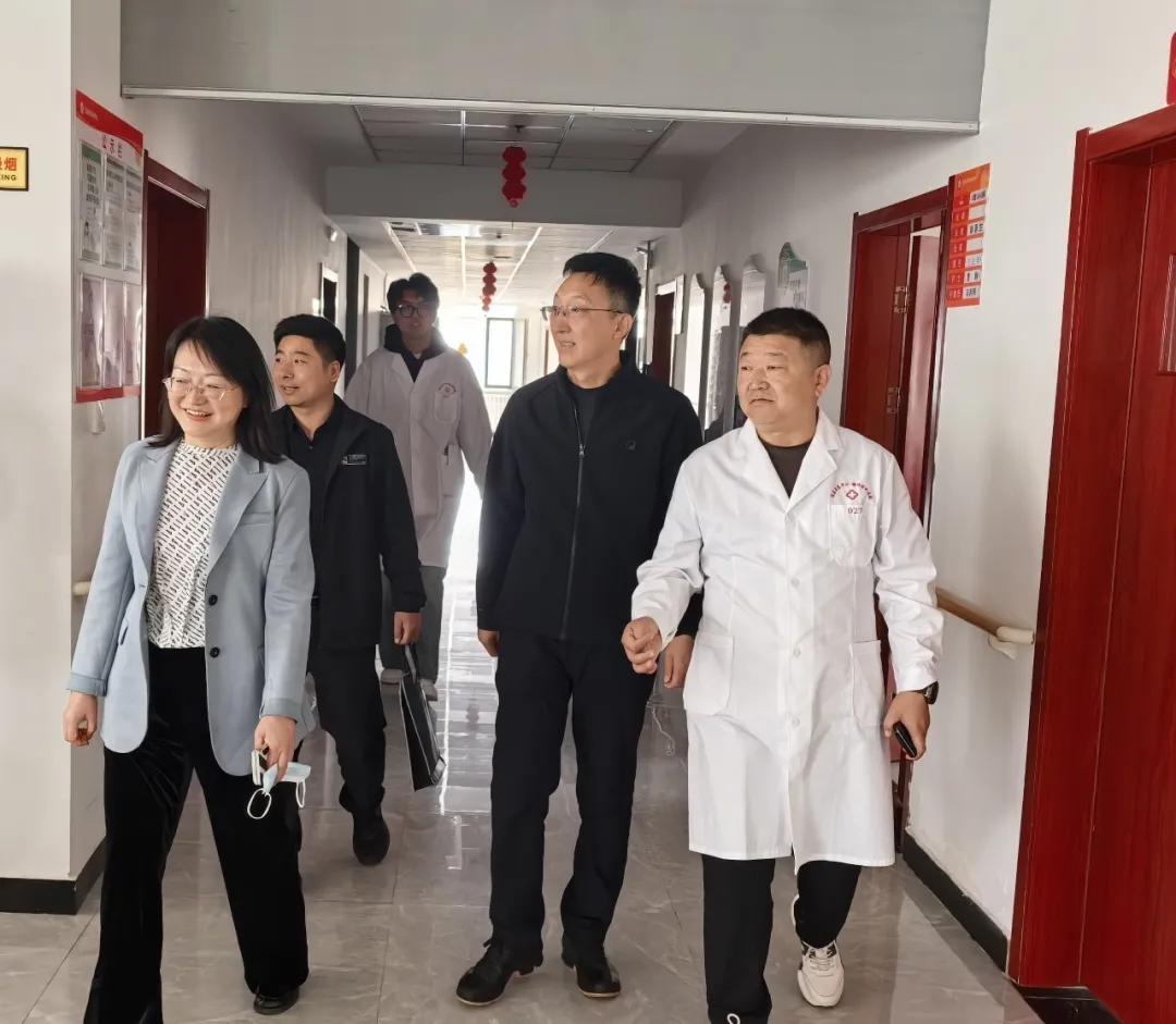 参观考察佳县医养服务中心