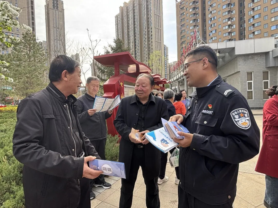 榆林高新公安联合市区两级检察院开展反邪教集中宣传活动