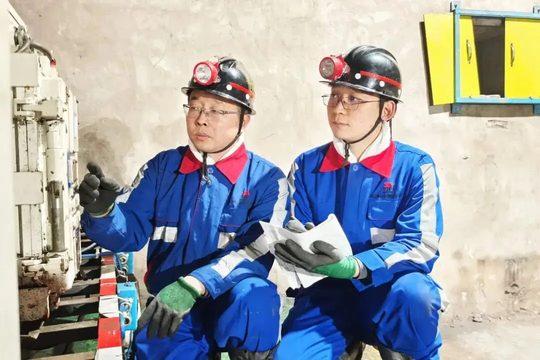 神木柠条塔矿业公司：进尺达标 成本可控 设备稳当