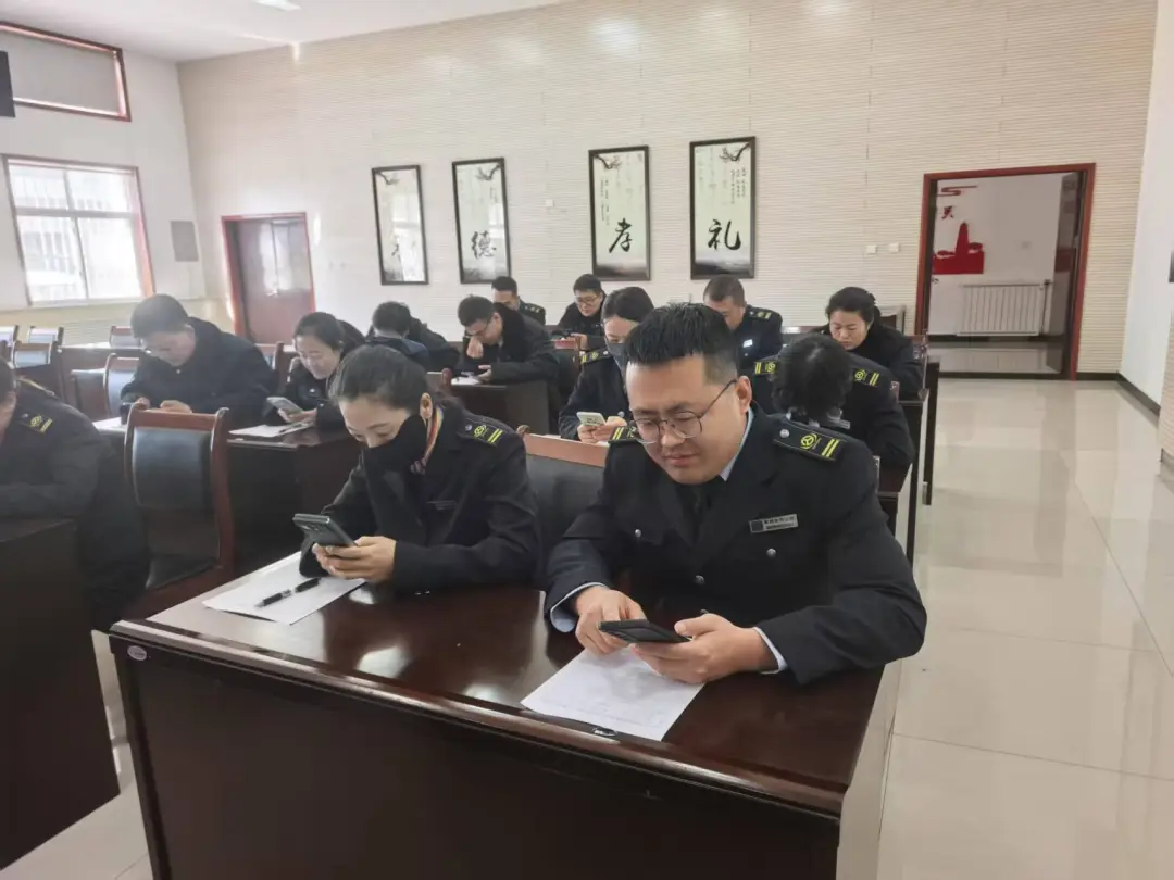 集中学习《中华人民共和国保守国家秘密法》