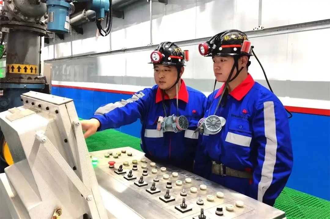 神木柠条塔矿业公司：小革新撬动大效能 巧思妙想稳运行