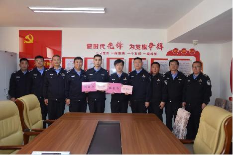 看望慰问因公受伤的辅警王乐、李昕旭、刘波