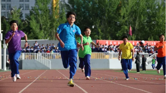 32×100 米大接力