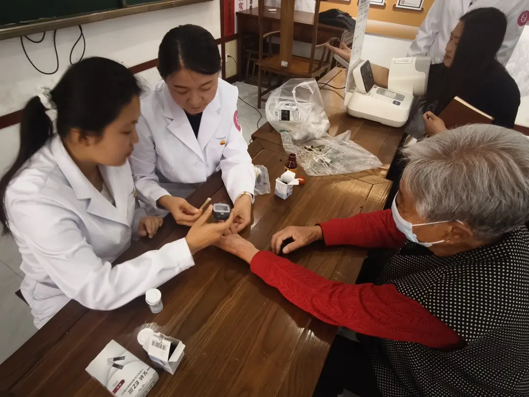 义诊现场