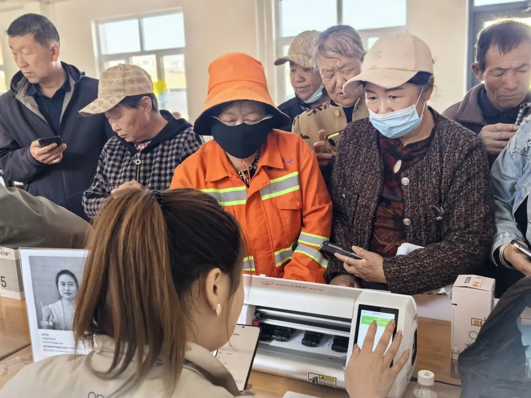 免费手机贴膜服务