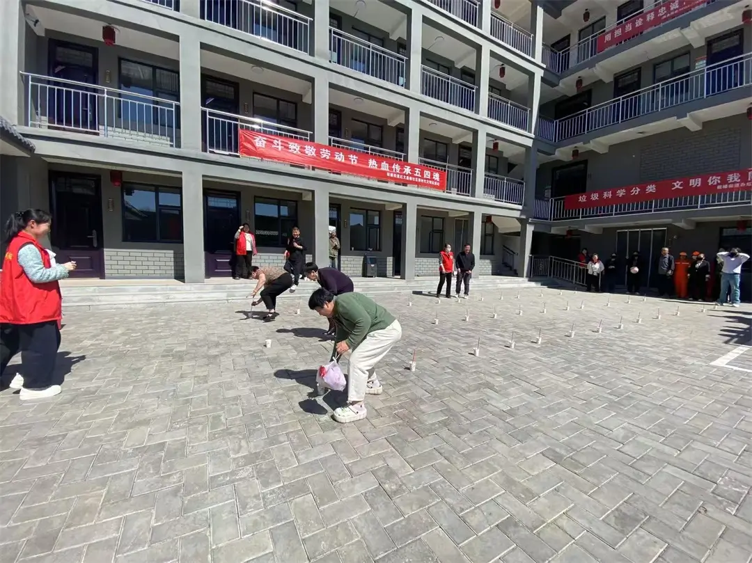 鼓楼街道红文昌楼社区开展“奋斗致敬劳动节 热血传承五四魂”主题趣味活动