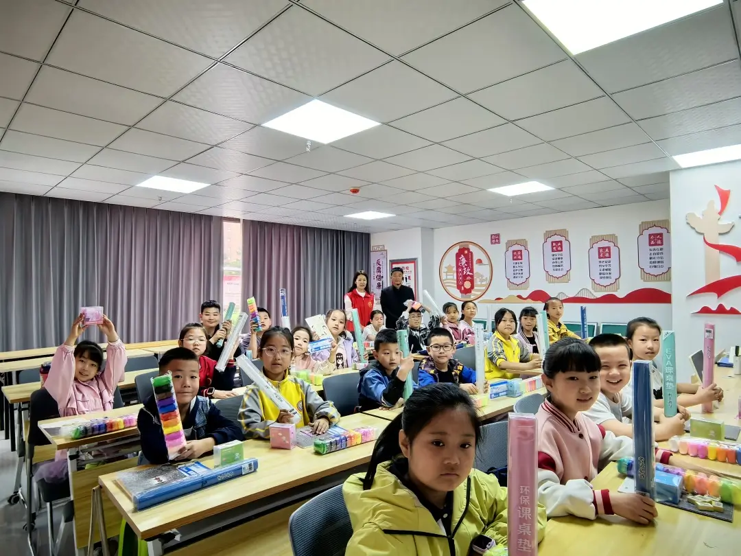 “双报到”架起连心桥 “微服务”托起“小候鸟”——榆阳区农村经营服务站党支部精准对接公园社区“微需求”