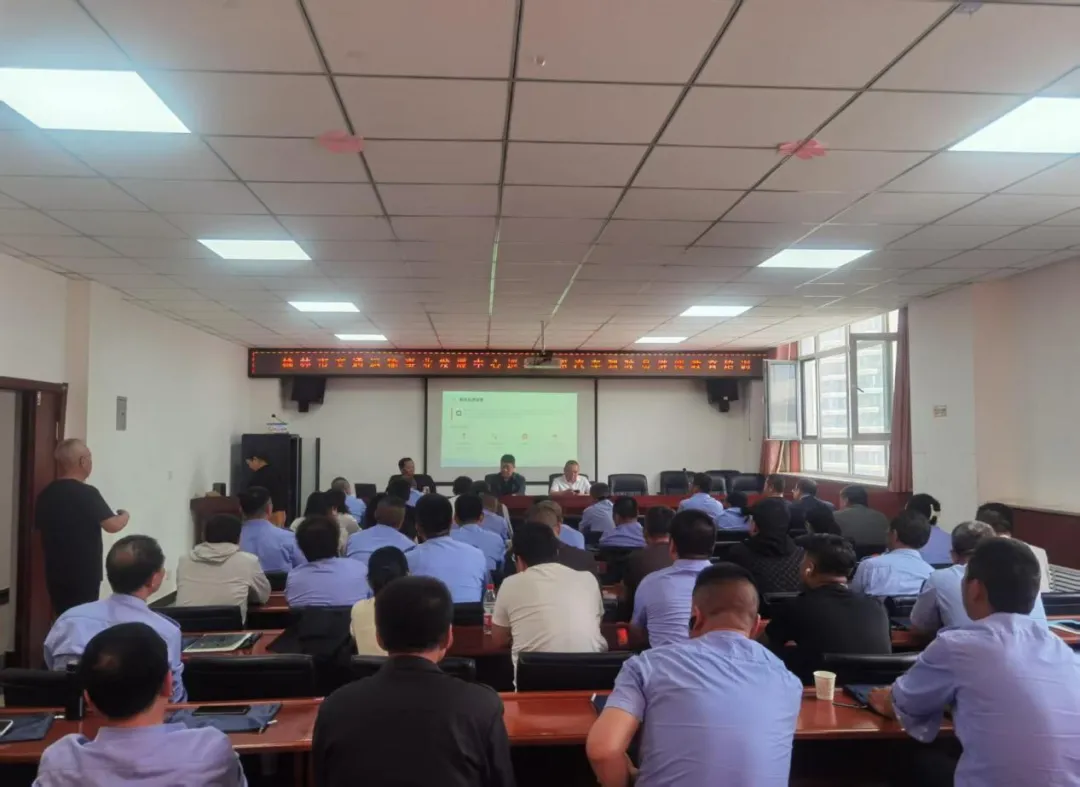 榆林市中心城区巡游出租汽车行业服务质量提升暨从业人员继续教育培训正式启动
