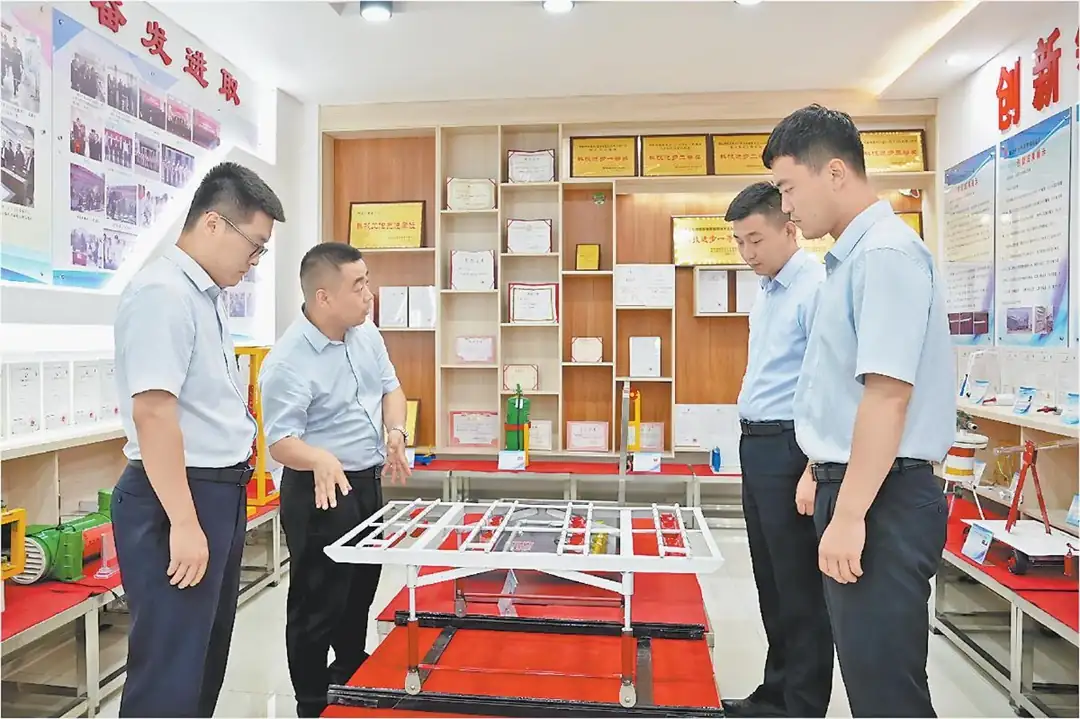 改革“一子落” 发展“满盘活”——陕北矿业公司构建起协同高效的产业发展新格局