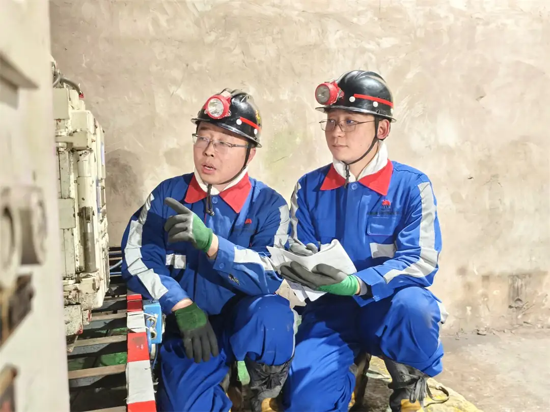 神木柠条塔矿业掘进二工区:小平台管出大成效