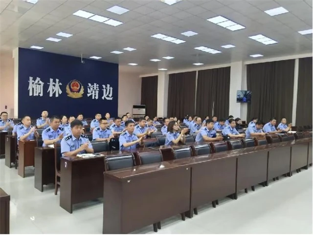 5月28日,靖边县公安局举办家风建设专题讲座。