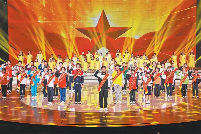 2026年榆林市庆祝“六一”国际儿童节暨争做“新时代好少年”文艺展演活动举行