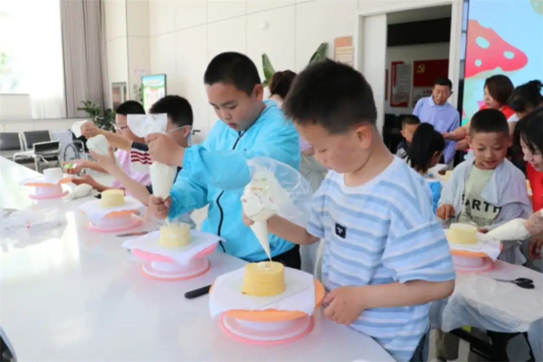 亲子蛋糕DIY活动