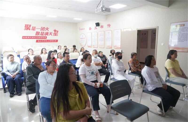 6月5日，榆阳区葡萄园社区联合多单位开展防汛应急演练。