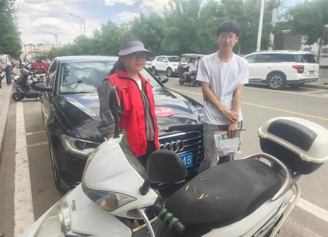 通过摸排考生信息、组建志愿车队、静音护考倡议等方式,保障考生顺利赴考