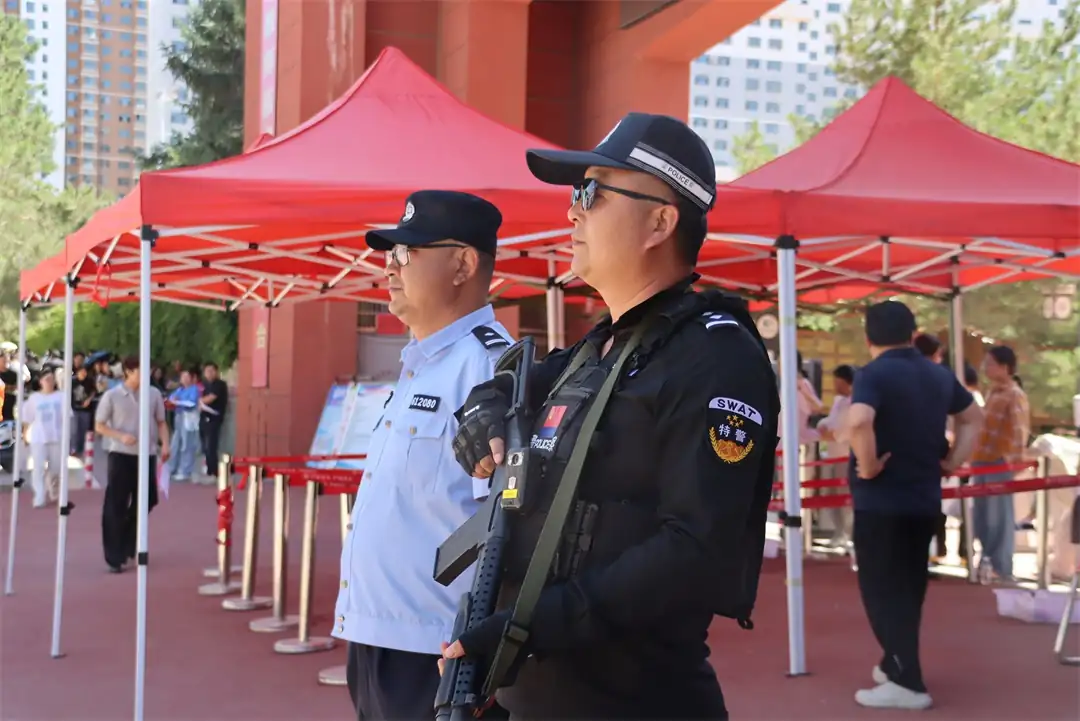 400余名警力全程守护，用速度和温情为梦想护航。