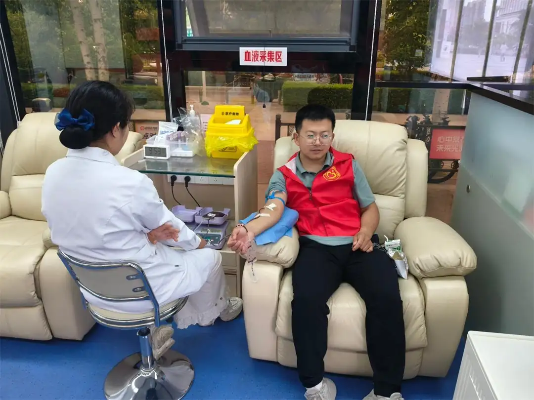 活动现场秩序井然