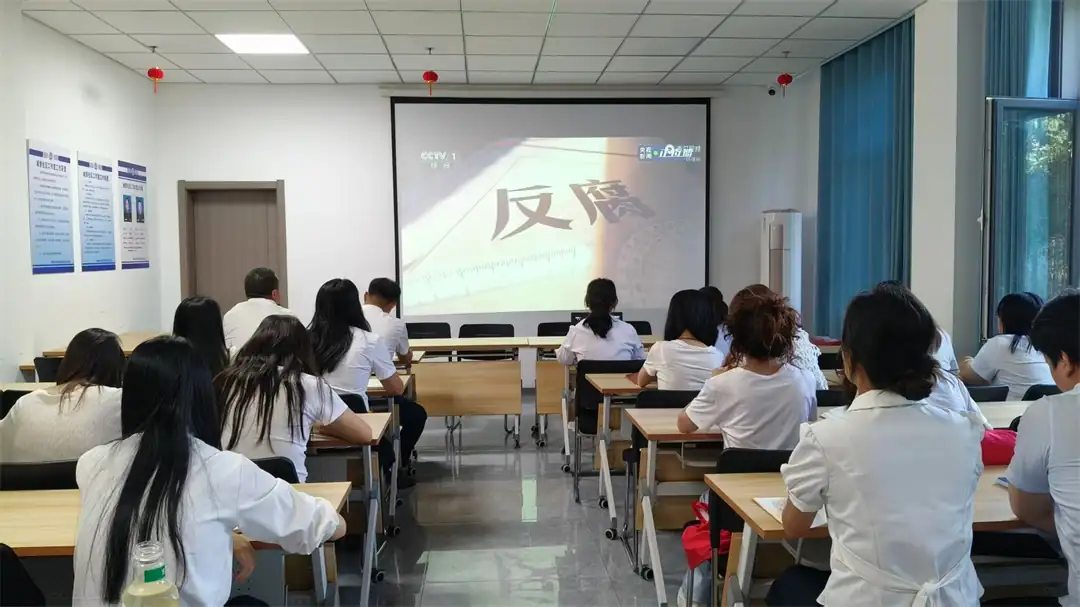 榆阳区崇文路街道富庆路社区组织反腐警示教育片《一步不停歇 半步不退让》