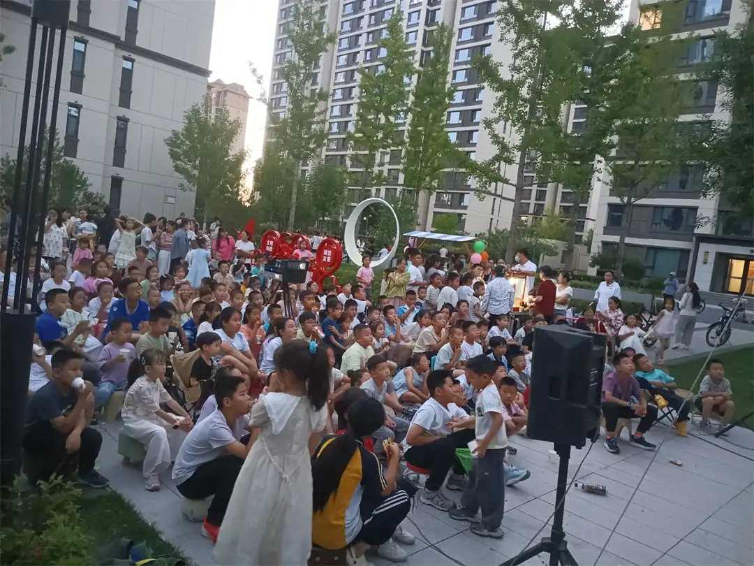 金沙路街道公园社区:公益电影进社区 文明新风润家园