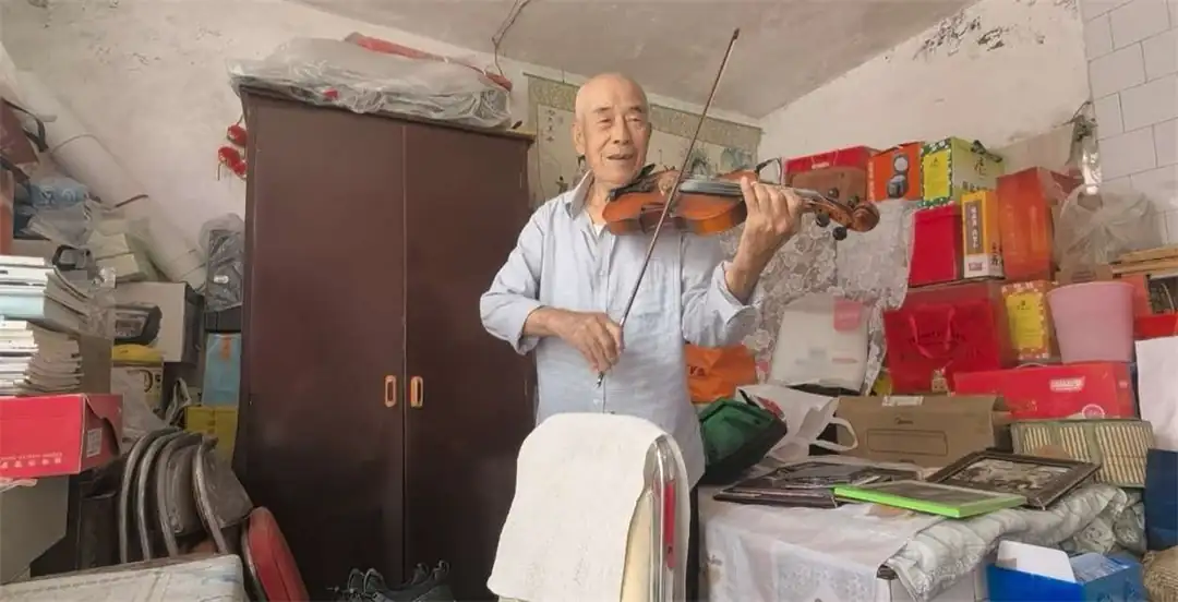 “八一”慰问优抚老兵,尊崇军人温暖兵心
